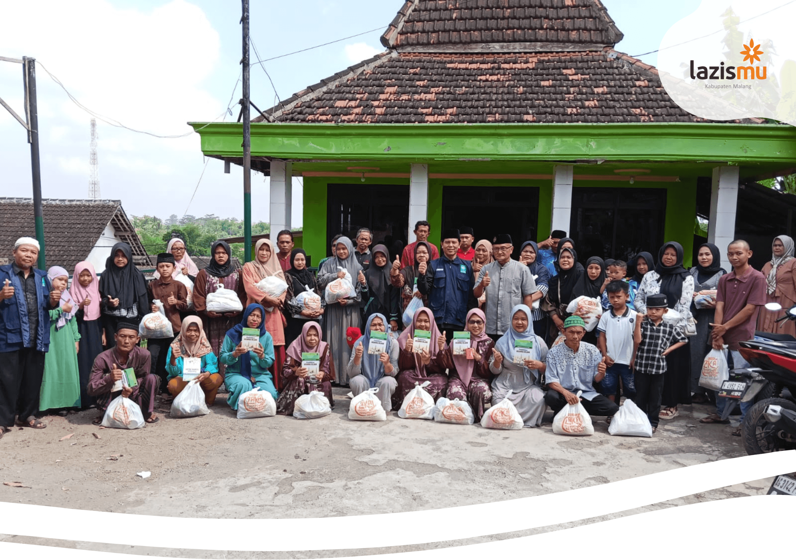 Kajian Islam dan Santunan Mualaf serta Yatim Piatu di Kalipare
